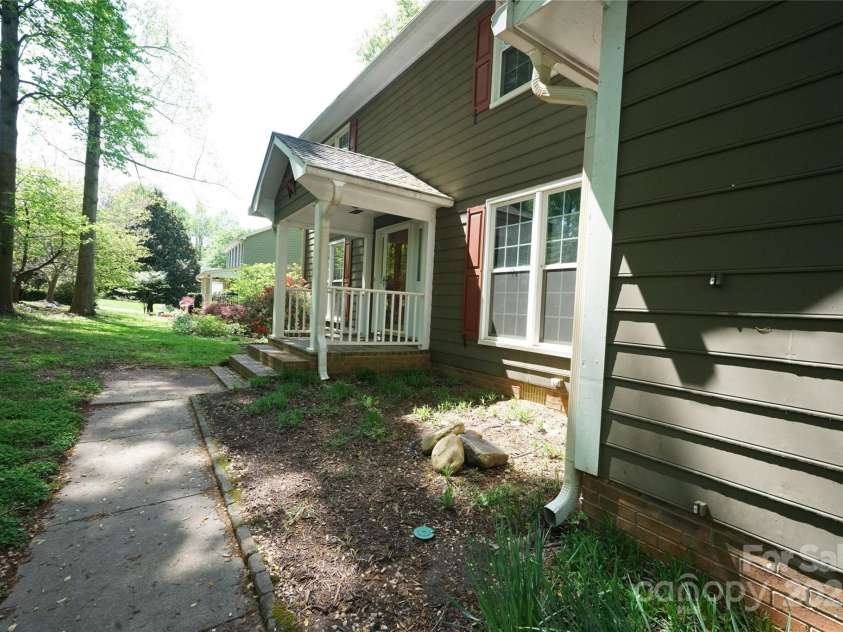 1174 Orchard Drive, Fort Mill, SC 29715.  MLS# CAR4245008, YatesRealty ID 5653. 
