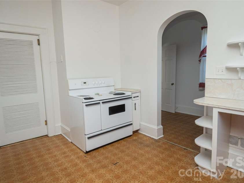 615 Carbon City Road, Morganton, NC 28655.  MLS# CAR4342156, YatesRealty ID 5653. 