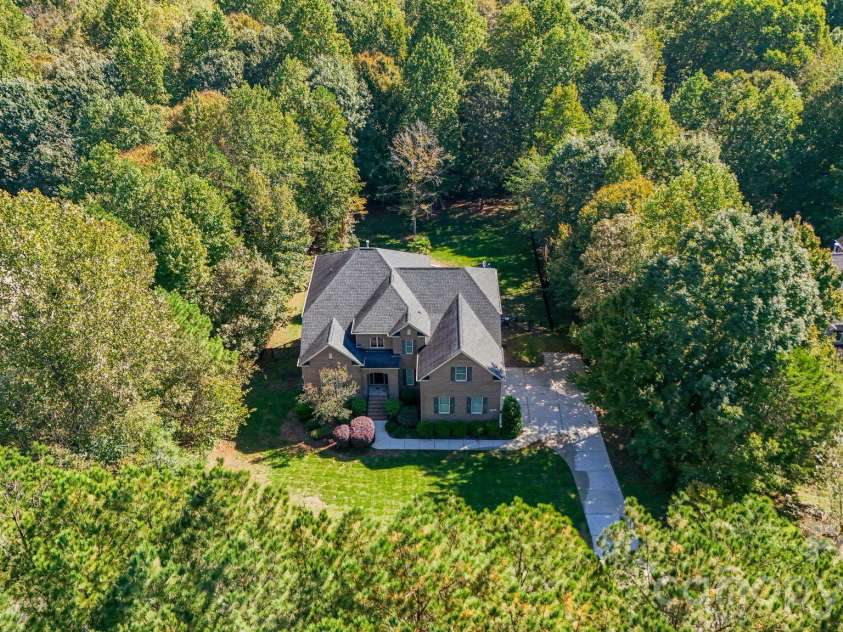 287 Walking Horse Trail, Davidson, NC 28036.  MLS# CAR4432331, YatesRealty ID 56535. 