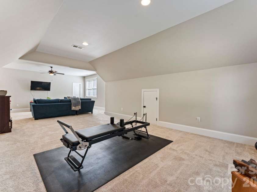 287 Walking Horse Trail, Davidson, NC 28036.  MLS# CAR4432331, YatesRealty ID 56535. Bonus Room