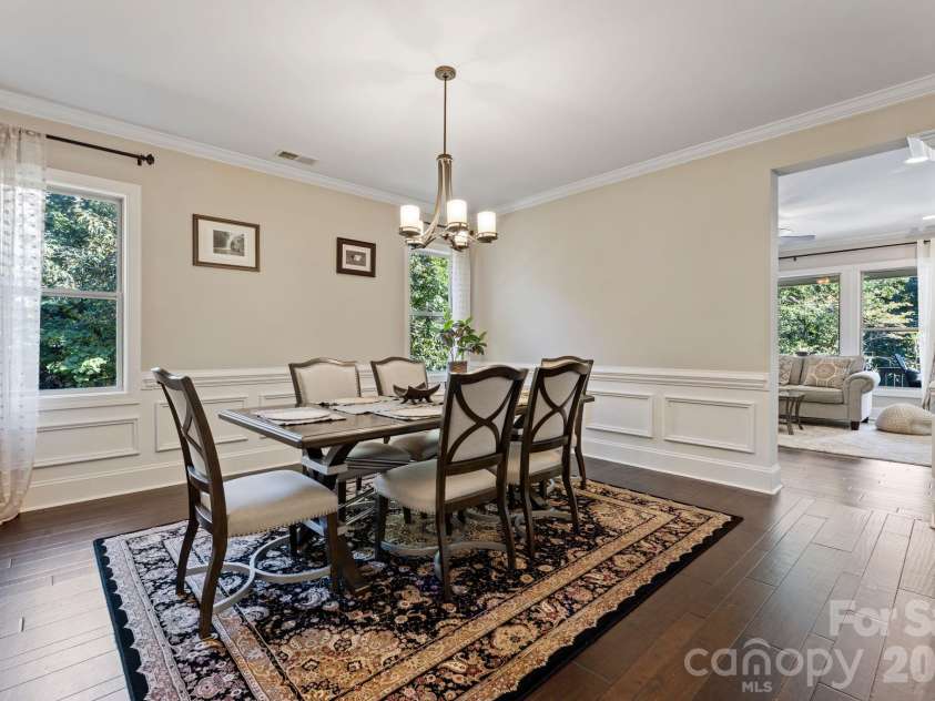 287 Walking Horse Trail, Davidson, NC 28036.  MLS# CAR4432331, YatesRealty ID 56535. Formal Dining Room