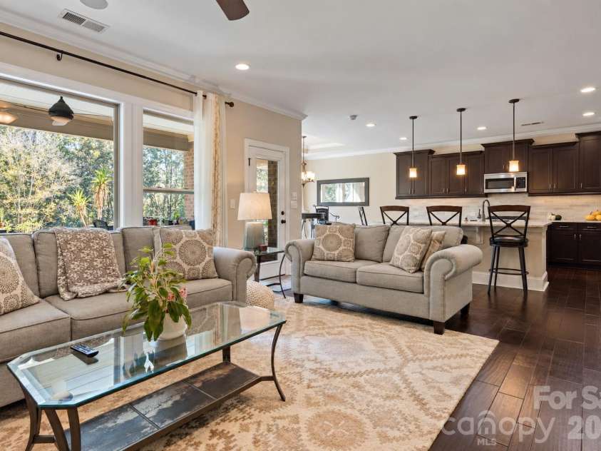287 Walking Horse Trail, Davidson, NC 28036.  MLS# CAR4432331, YatesRealty ID 56535. Great Room
