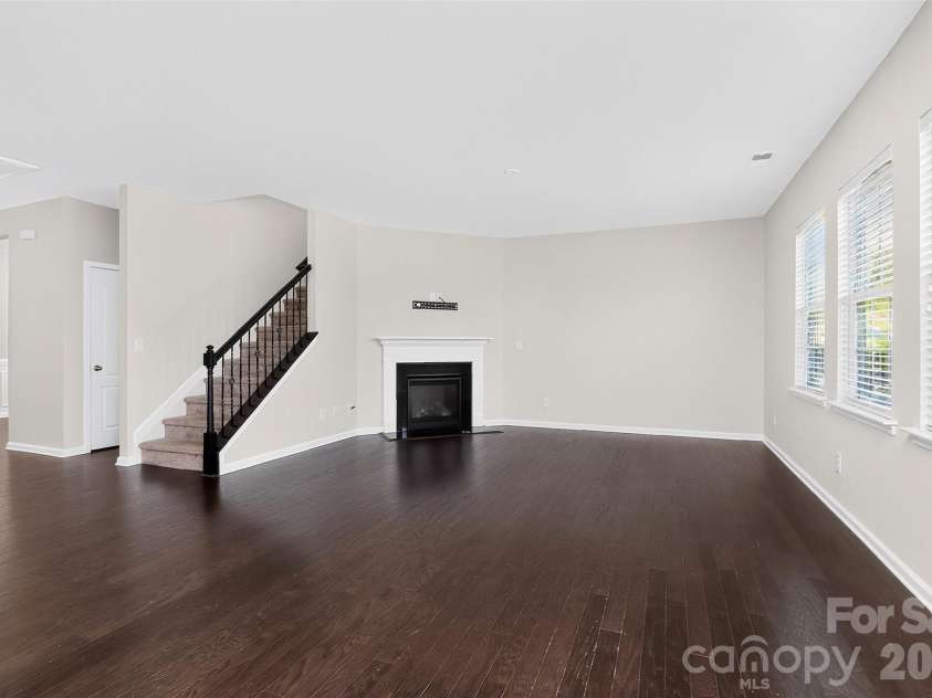 160 Wrangell Drive, Mooresville, NC 28117.  MLS# CAR4404829, YatesRealty ID 56539. 