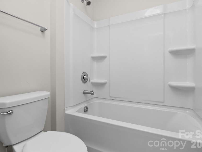 160 Wrangell Drive, Mooresville, NC 28117.  MLS# CAR4404829, YatesRealty ID 56539. 