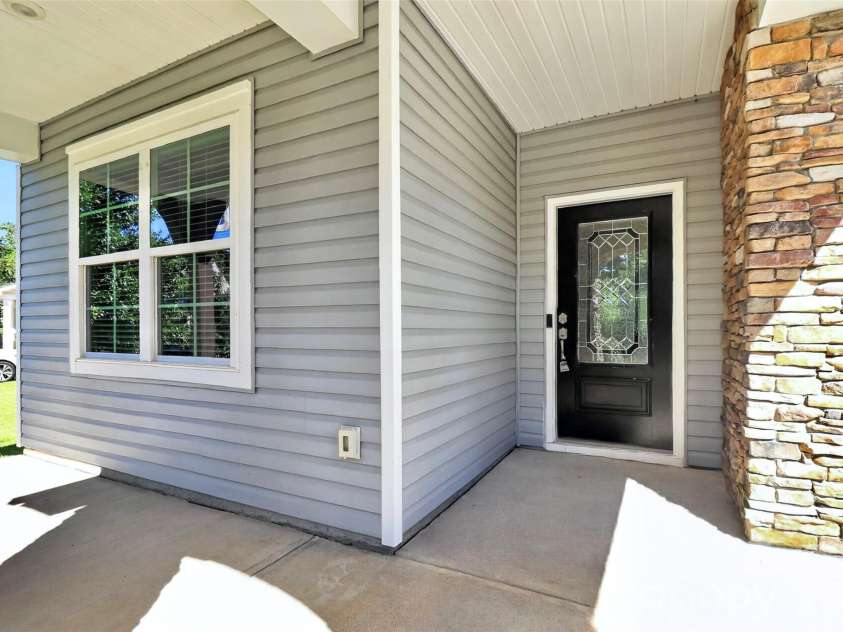 160 Wrangell Drive, Mooresville, NC 28117.  MLS# CAR4404829, YatesRealty ID 56539. Front Porch