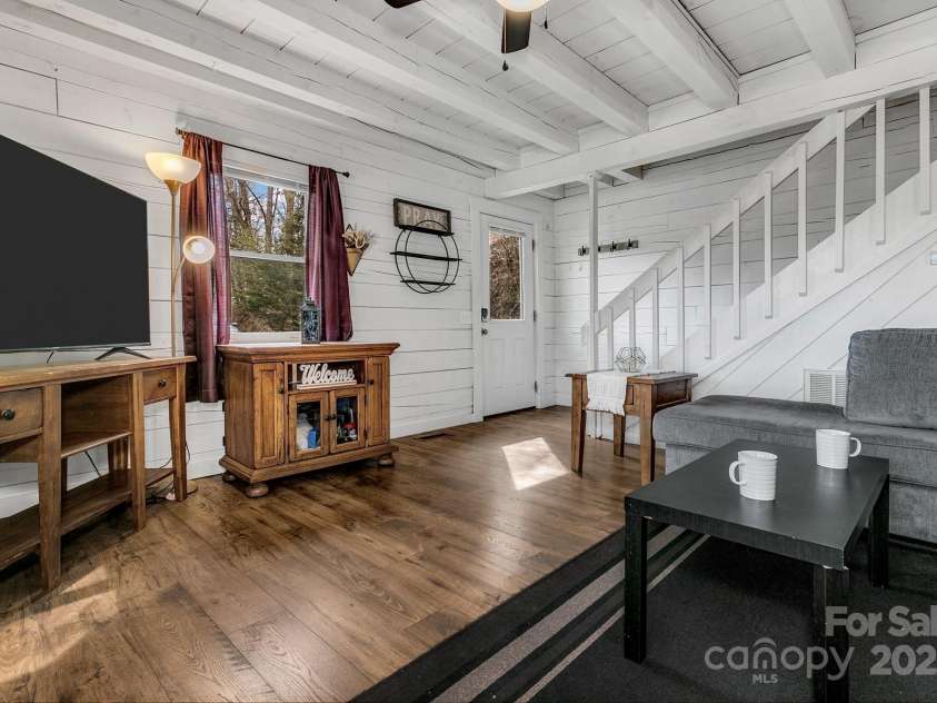 35 Creeds Cove Lane, Waynesville, NC 28785.  MLS# CAR4323058, YatesRealty ID 5654. 