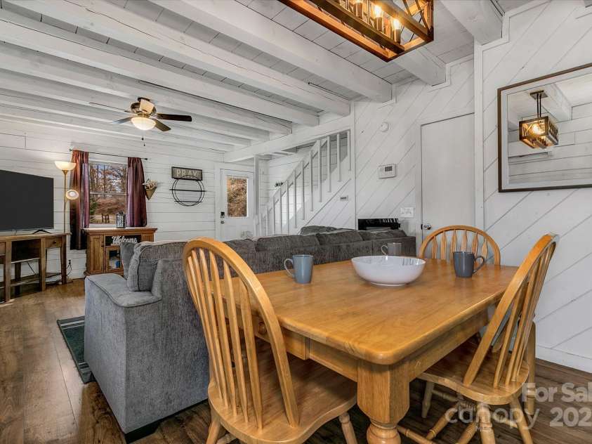 35 Creeds Cove Lane, Waynesville, NC 28785.  MLS# CAR4323058, YatesRealty ID 5654. 