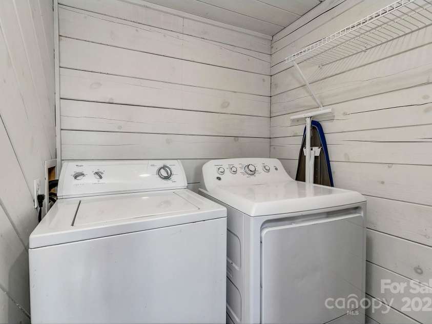 35 Creeds Cove Lane, Waynesville, NC 28785.  MLS# CAR4323058, YatesRealty ID 5654. 