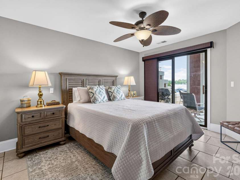 822 Southwest Drive, Davidson, NC 28036.  MLS# CAR4434599, YatesRealty ID 56541. 