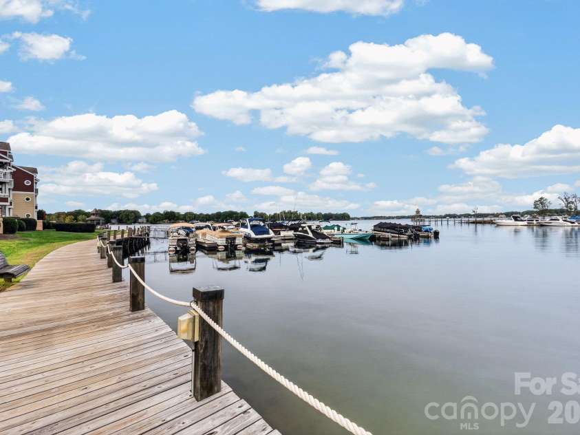 822 Southwest Drive, Davidson, NC 28036.  MLS# CAR4434599, YatesRealty ID 56541. 