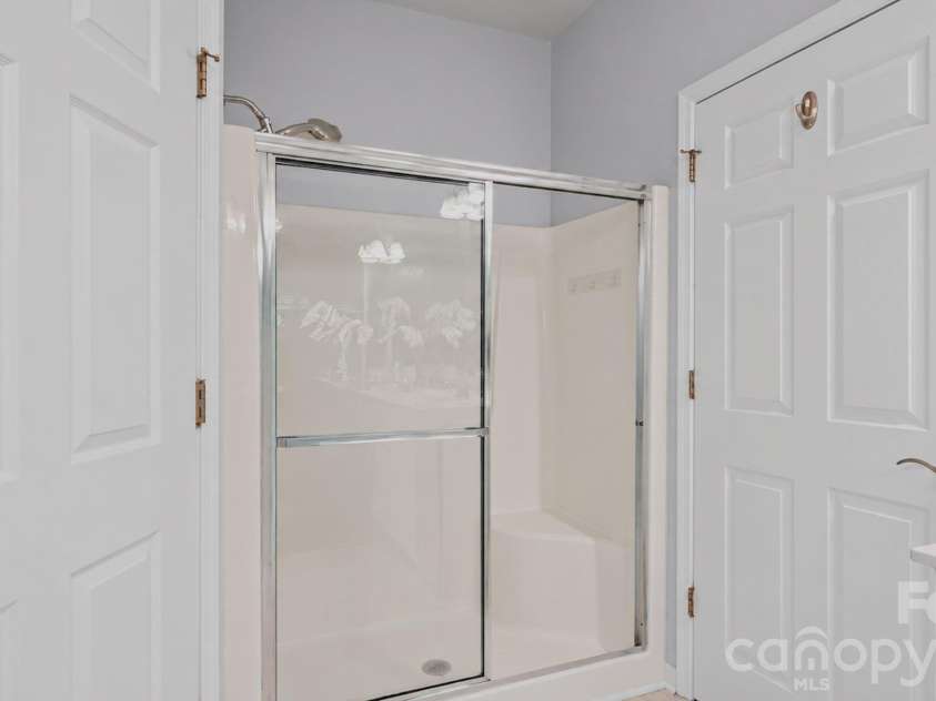 3250 Margellina Drive, Charlotte, NC 28210.  MLS# CAR4434445, YatesRealty ID 56542. 