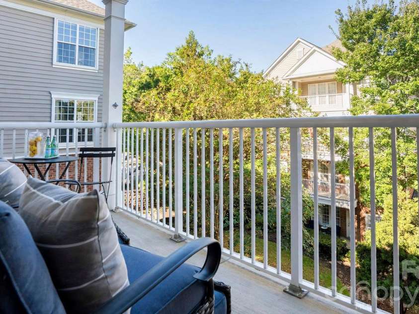 3250 Margellina Drive, Charlotte, NC 28210.  MLS# CAR4434445, YatesRealty ID 56542. 