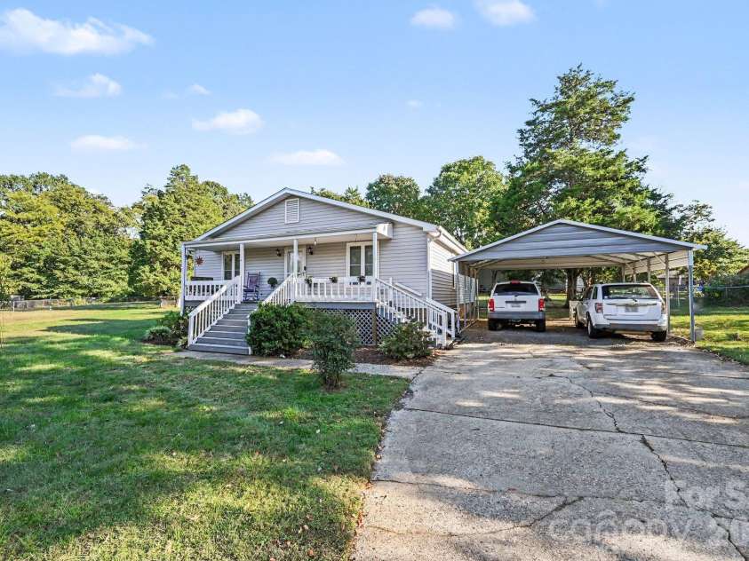2637 Old Plantation Drive, Concord, NC 28027.  MLS# CAR4433126, YatesRealty ID 56543. 