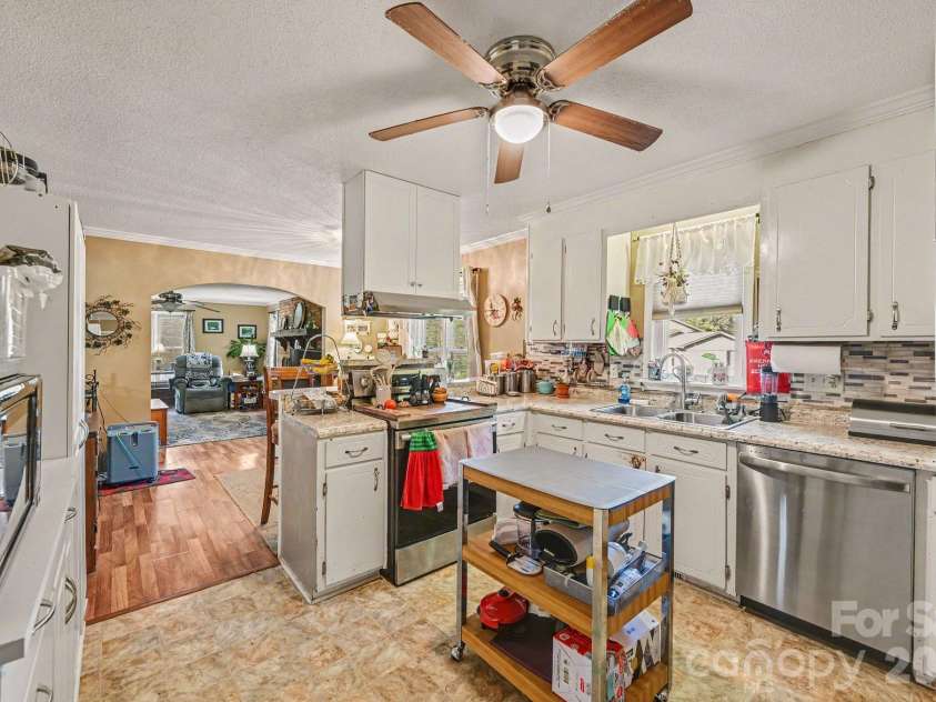 2637 Old Plantation Drive, Concord, NC 28027.  MLS# CAR4433126, YatesRealty ID 56543. 