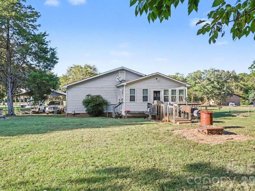 2637 Old Plantation Drive, Concord, NC 28027.  MLS# CAR4433126, YatesRealty ID 56543. 