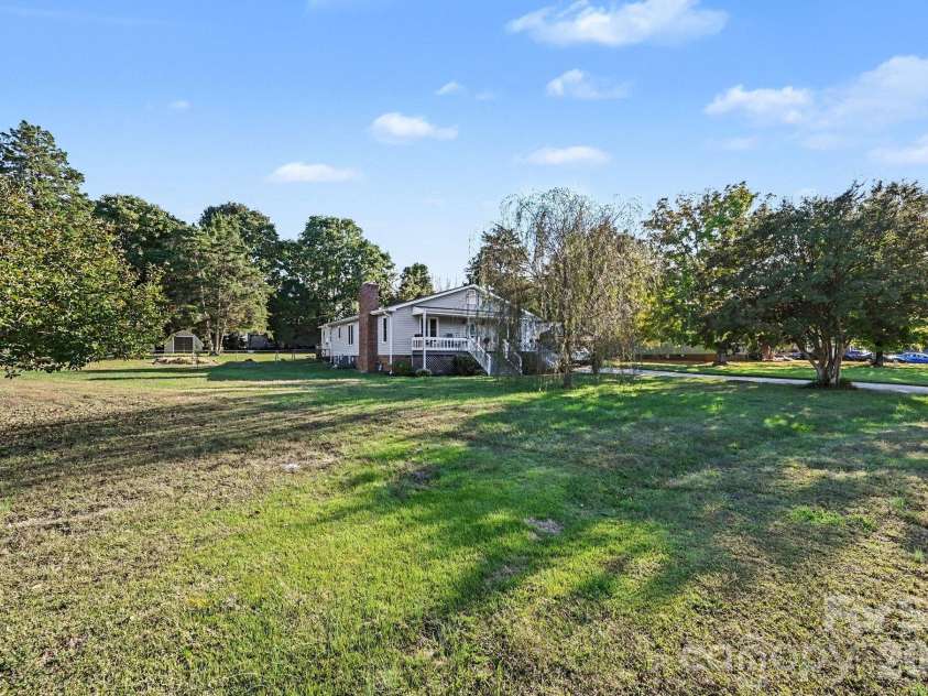 2637 Old Plantation Drive, Concord, NC 28027.  MLS# CAR4433126, YatesRealty ID 56543. 