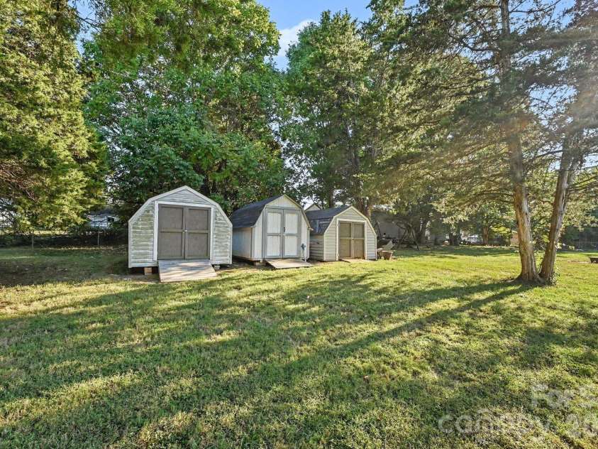 2637 Old Plantation Drive, Concord, NC 28027.  MLS# CAR4433126, YatesRealty ID 56543. 