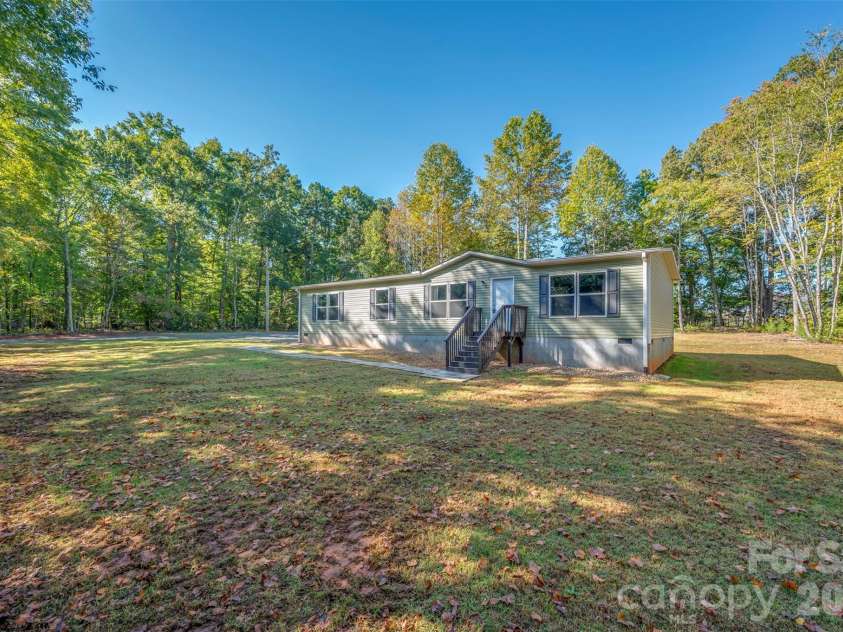 1983 US 221N Highway, Rutherfordton, NC 28139.  MLS# CAR4434243, YatesRealty ID 56544. 