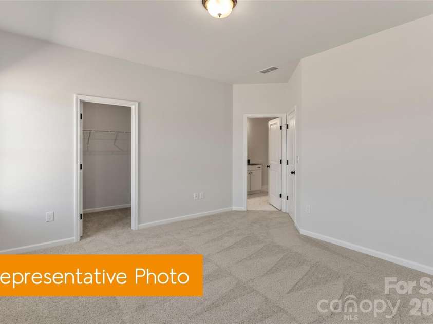 5414 Starfall Way, Charlotte, NC 28214.  MLS# CAR4434584, YatesRealty ID 56545. Primary Bedroom