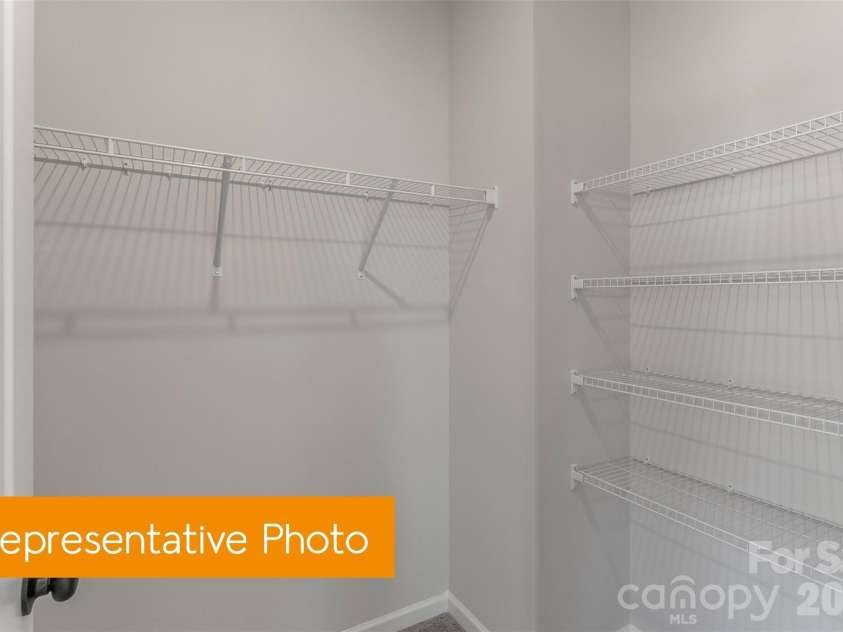 5414 Starfall Way, Charlotte, NC 28214.  MLS# CAR4434584, YatesRealty ID 56545. Primary Closet