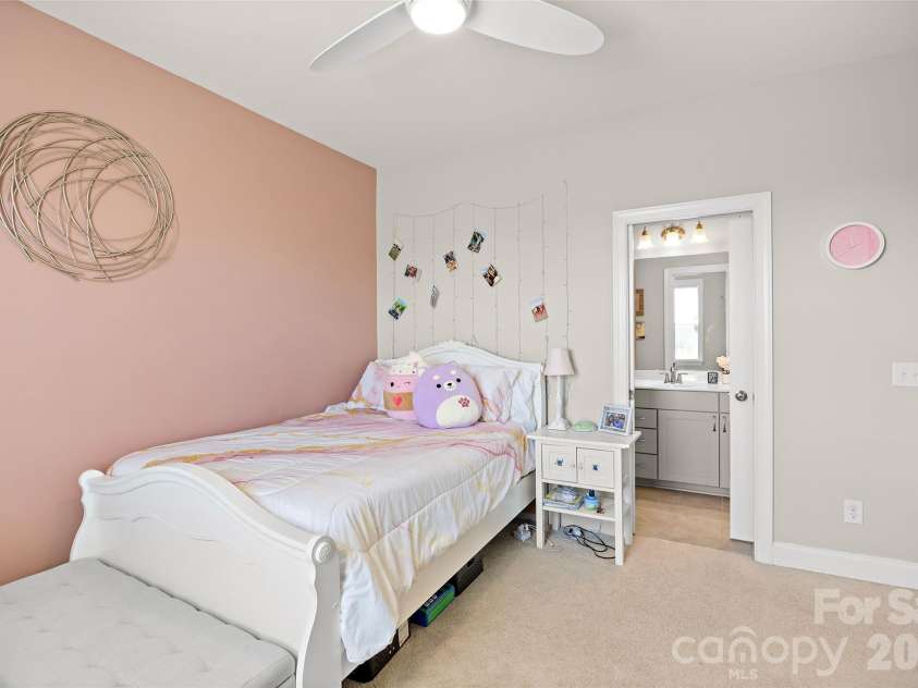 1557 Cedar Park Drive, Pineville, NC 28134.  MLS# CAR4432932, YatesRealty ID 56547. 