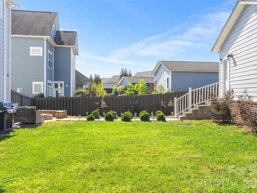 1557 Cedar Park Drive, Pineville, NC 28134.  MLS# CAR4432932, YatesRealty ID 56547. 