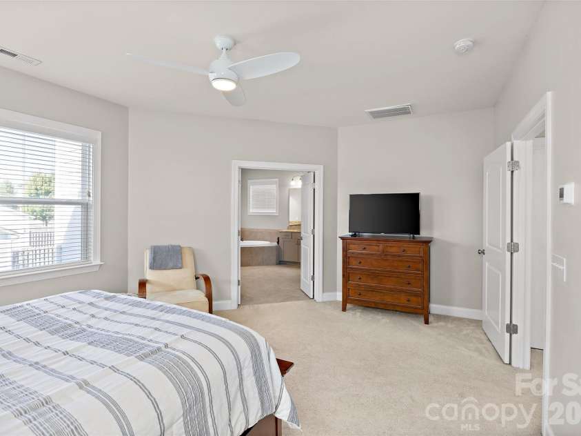 1557 Cedar Park Drive, Pineville, NC 28134.  MLS# CAR4432932, YatesRealty ID 56547. Primary Bedroom Suite with En-Suite Bath