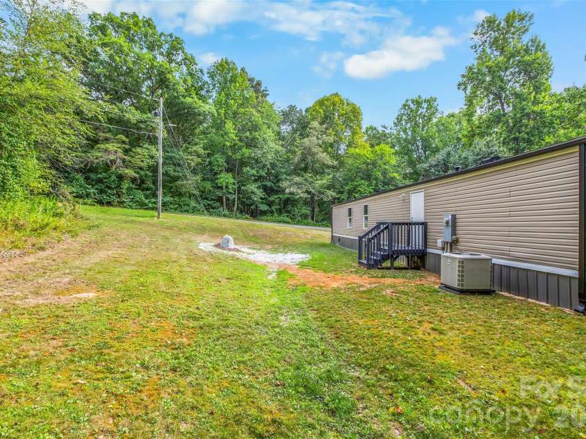 5540 Sparks Road, Hamptonville, NC 27020.  MLS# CAR4432472, YatesRealty ID 56548. 