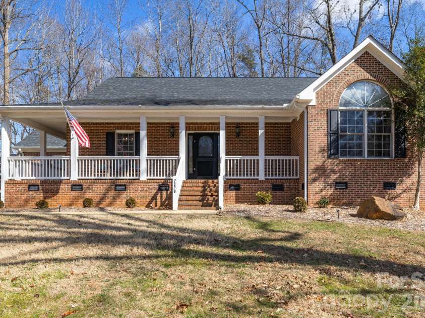 2329 Millbrook Drive, Haw River, NC 27258.  MLS# CAR4434226, YatesRealty ID 56557. 
