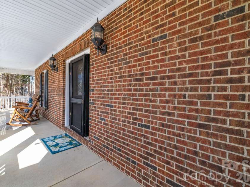 2329 Millbrook Drive, Haw River, NC 27258.  MLS# CAR4434226, YatesRealty ID 56557. 