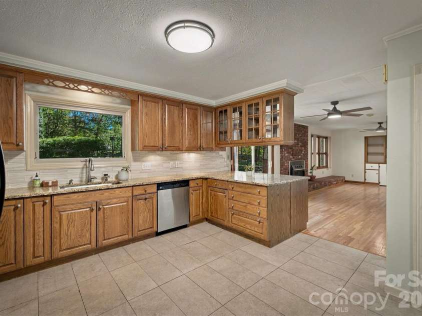 1211 Laurel Street, Valdese, NC 28690.  MLS# CAR4424986, YatesRealty ID 56561. 
