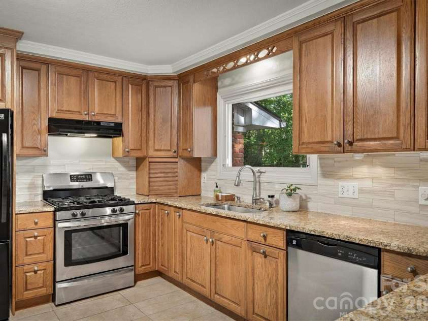1211 Laurel Street, Valdese, NC 28690.  MLS# CAR4424986, YatesRealty ID 56561. 