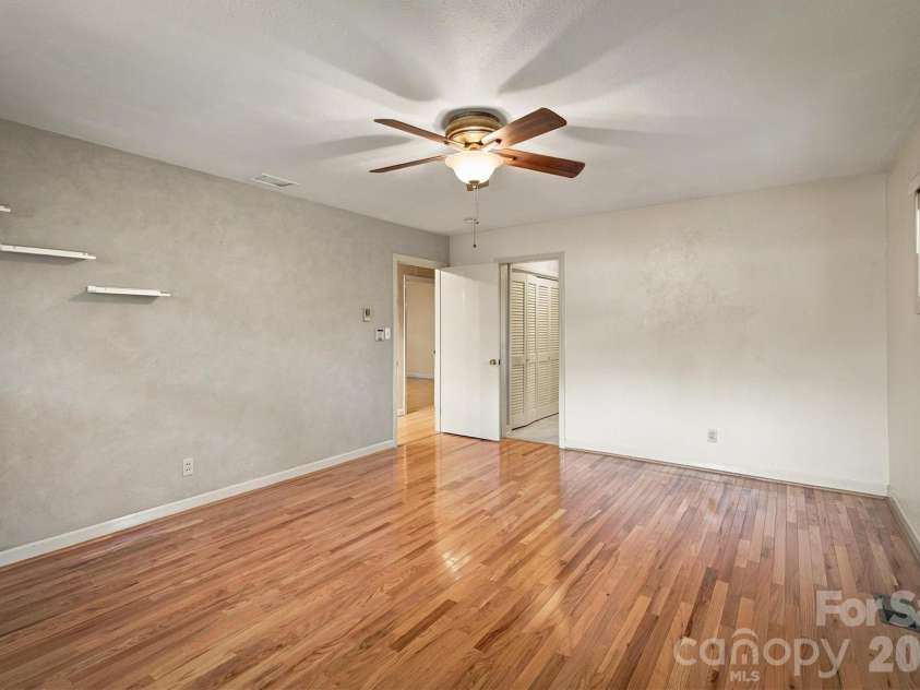 1211 Laurel Street, Valdese, NC 28690.  MLS# CAR4424986, YatesRealty ID 56561. 