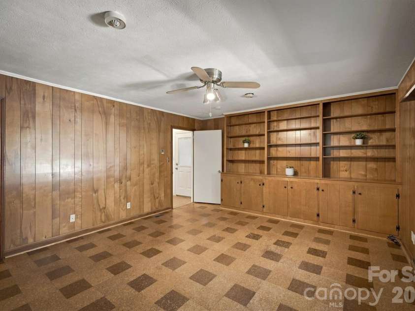 1211 Laurel Street, Valdese, NC 28690.  MLS# CAR4424986, YatesRealty ID 56561. 