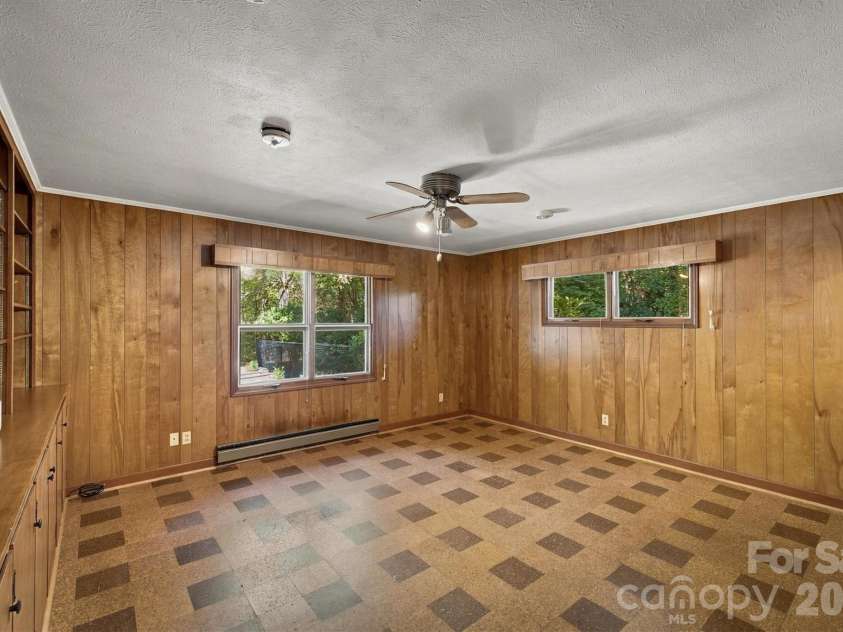 1211 Laurel Street, Valdese, NC 28690.  MLS# CAR4424986, YatesRealty ID 56561. 