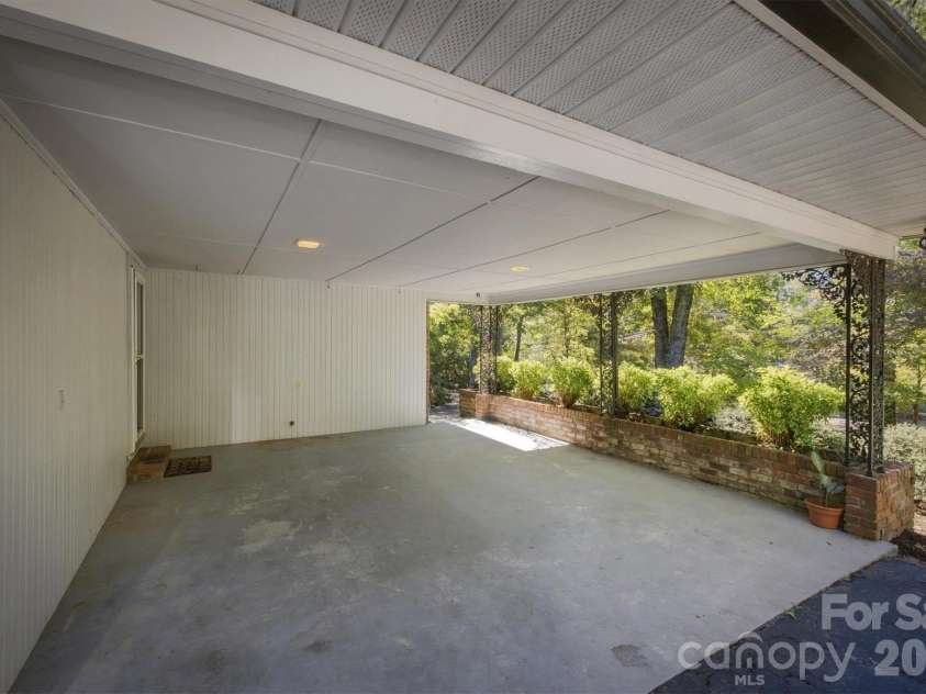 1211 Laurel Street, Valdese, NC 28690.  MLS# CAR4424986, YatesRealty ID 56561. 