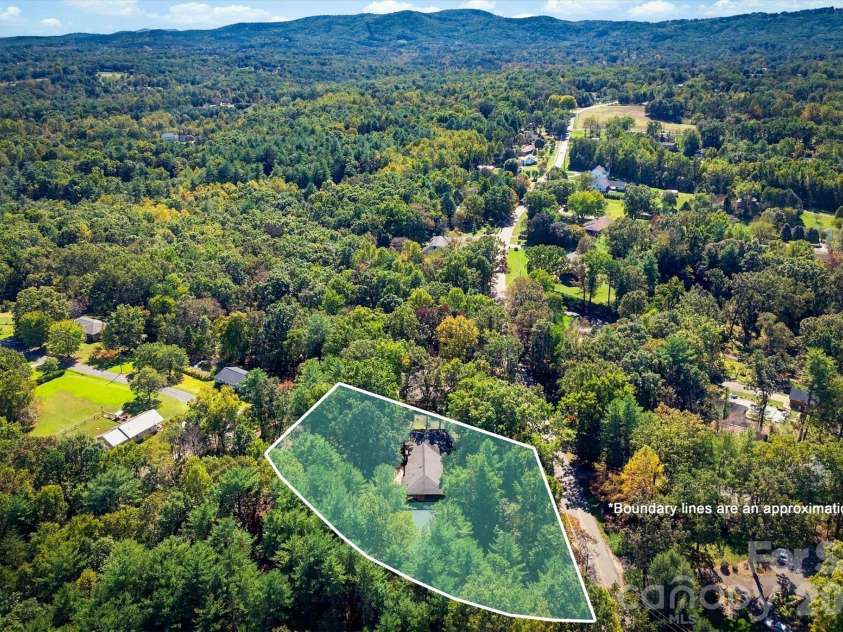 1211 Laurel Street, Valdese, NC 28690.  MLS# CAR4424986, YatesRealty ID 56561. 