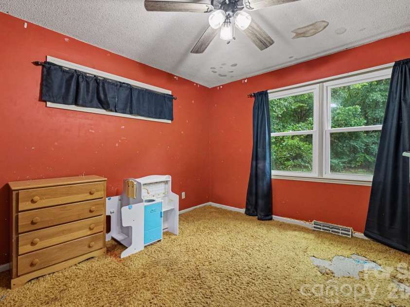 6872 Jake Seagle Road, Vale, NC 28168.  MLS# CAR4427499, YatesRealty ID 56565. 