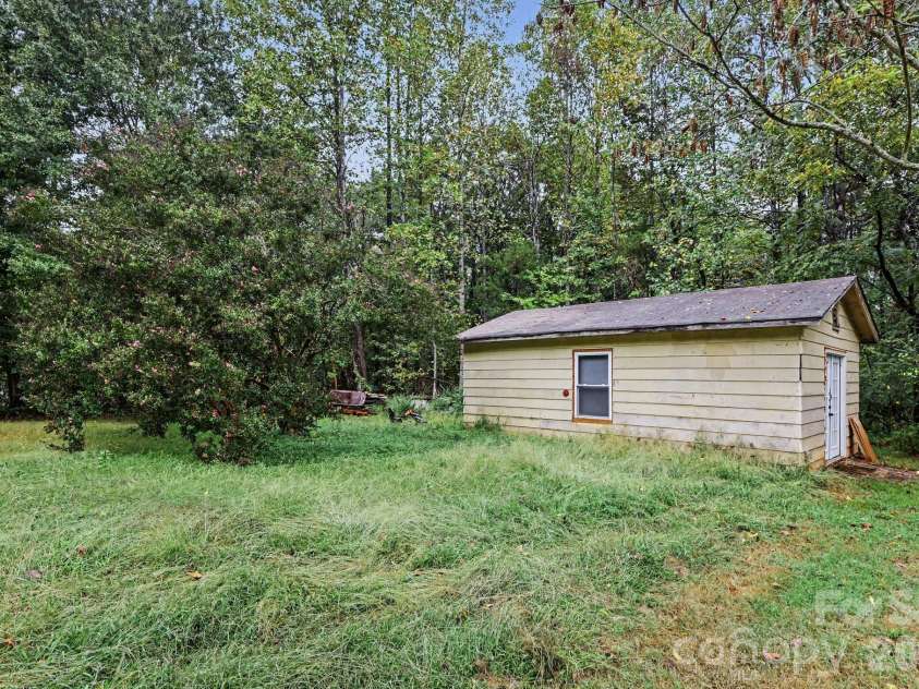 6872 Jake Seagle Road, Vale, NC 28168.  MLS# CAR4427499, YatesRealty ID 56565. 