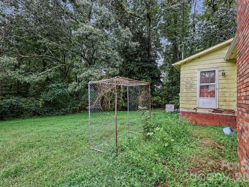 6872 Jake Seagle Road, Vale, NC 28168.  MLS# CAR4427499, YatesRealty ID 56565. 