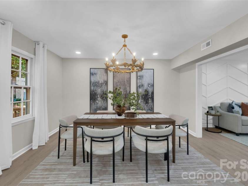 512 Morning Dale Road, Matthews, NC 28105.  MLS# CAR4431332, YatesRealty ID 56566. 
