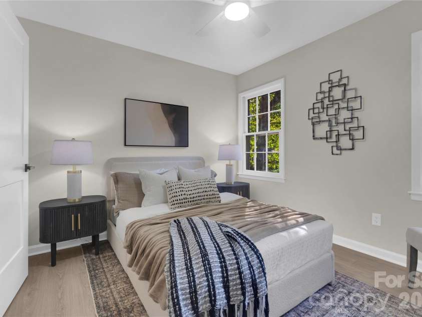 512 Morning Dale Road, Matthews, NC 28105.  MLS# CAR4431332, YatesRealty ID 56566. 