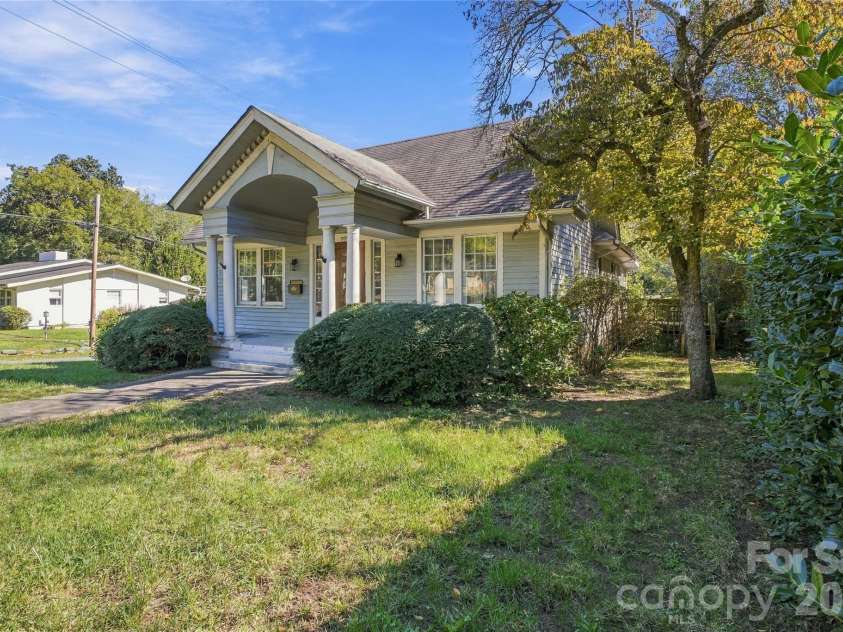 701 Hayne Street, Monroe, NC 28112.  MLS# CAR4431991, YatesRealty ID 56567. 