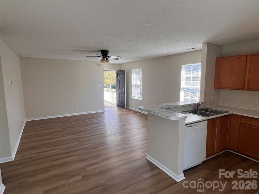 2877 Signal Court, Concord, NC 28027.  MLS# CAR4433370, YatesRealty ID 56568. 