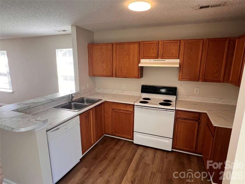 2877 Signal Court, Concord, NC 28027.  MLS# CAR4433370, YatesRealty ID 56568. 