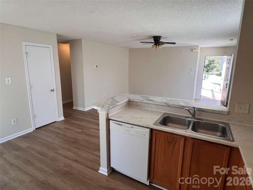 2877 Signal Court, Concord, NC 28027.  MLS# CAR4433370, YatesRealty ID 56568. 