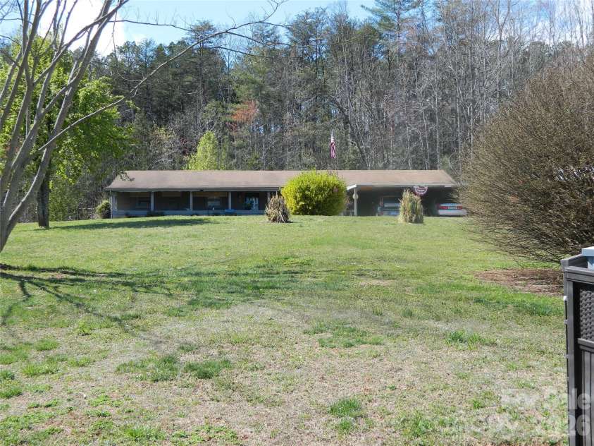 2797 Playmore Beach Road, Morganton, NC 28655.  MLS# CAR4357276, YatesRealty ID 5657. 