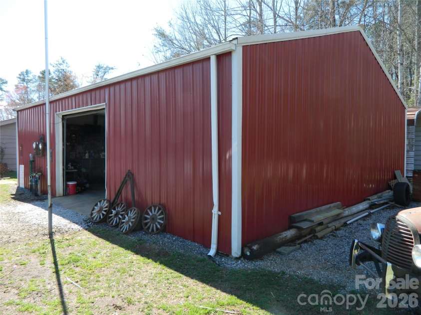 2797 Playmore Beach Road, Morganton, NC 28655.  MLS# CAR4357276, YatesRealty ID 5657. 