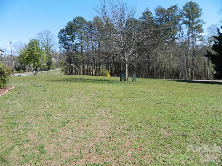 2797 Playmore Beach Road, Morganton, NC 28655.  MLS# CAR4357276, YatesRealty ID 5657. 