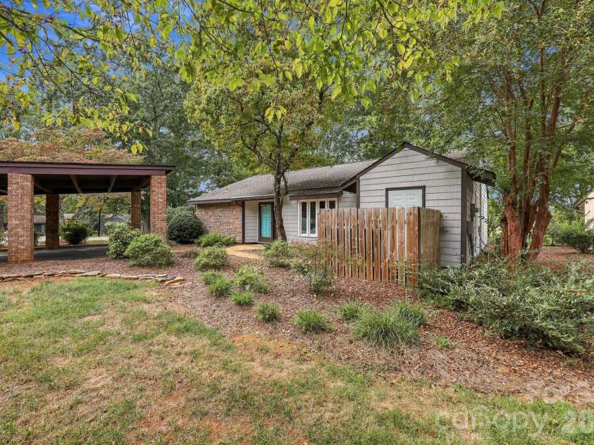 105 Bermuda Run Drive, Advance, NC 27006.  MLS# CAR4433853, YatesRealty ID 56570. 